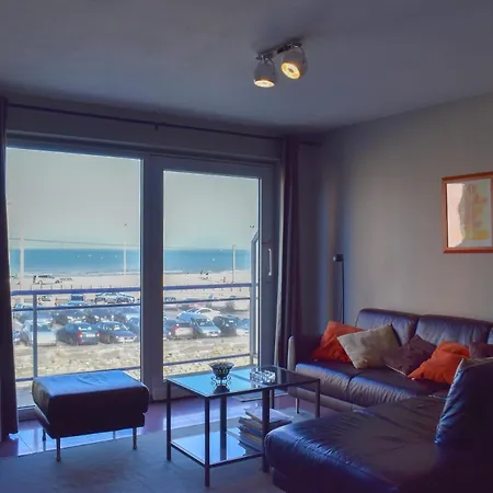Apartment Stunning 2-bedroom Duplex T64